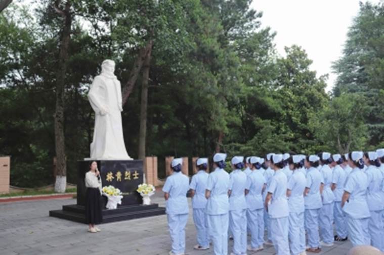 说明: 贵州教育报02日A03版_p44_b